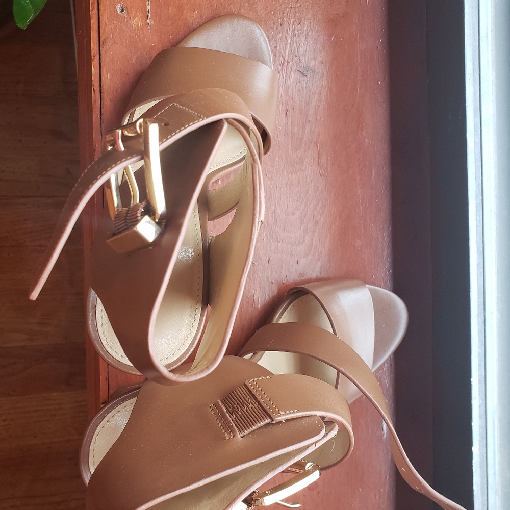 Michael Korea block heels